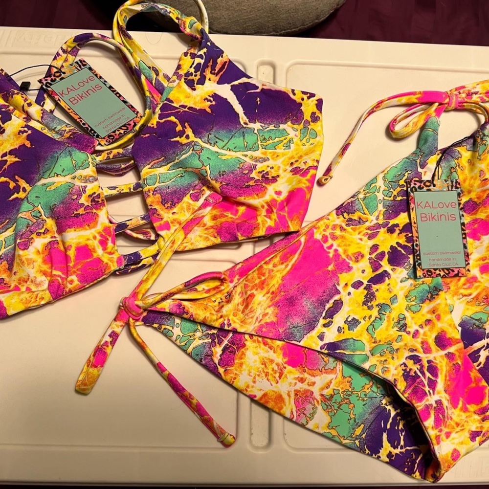 KaLove Bikinis